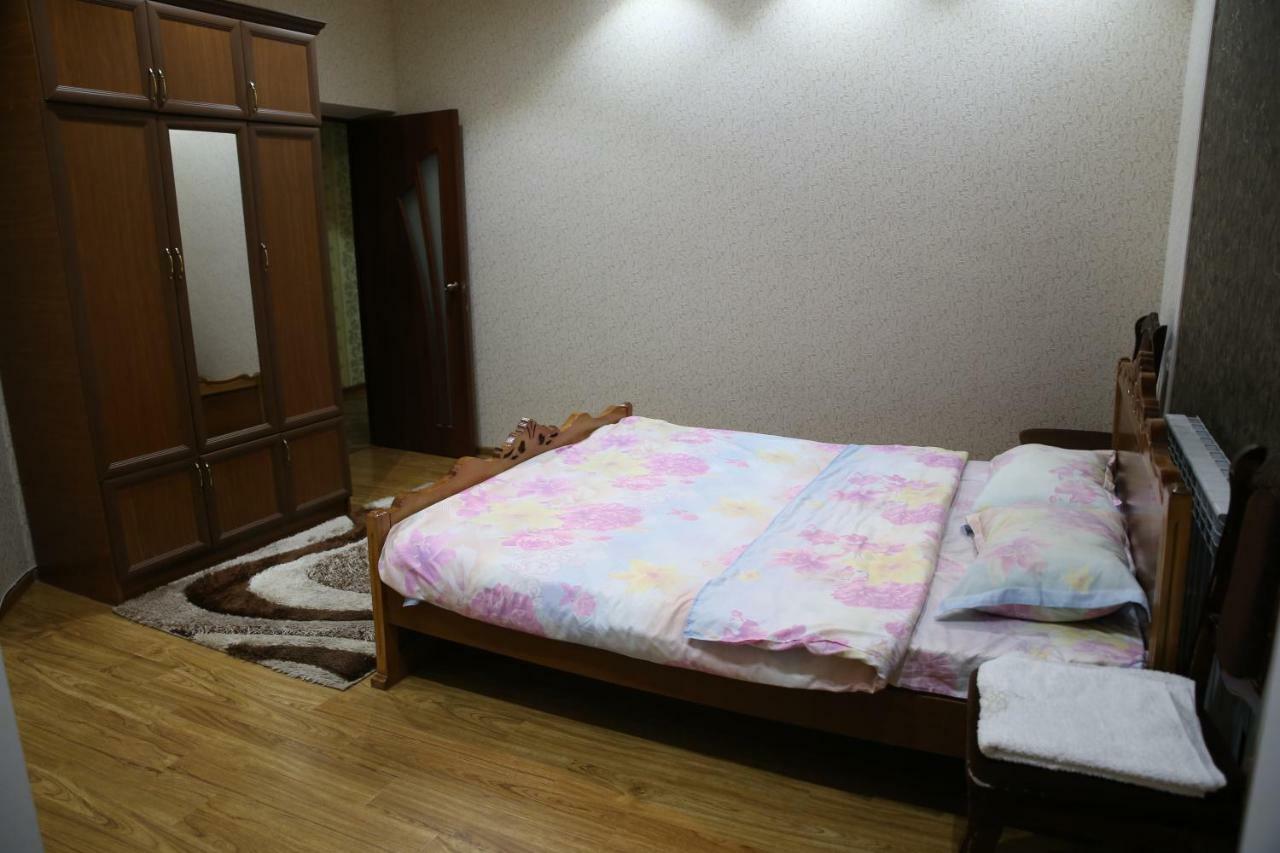 גיומרי Srtashyan Apartments - Gorky Street מראה חיצוני תמונה